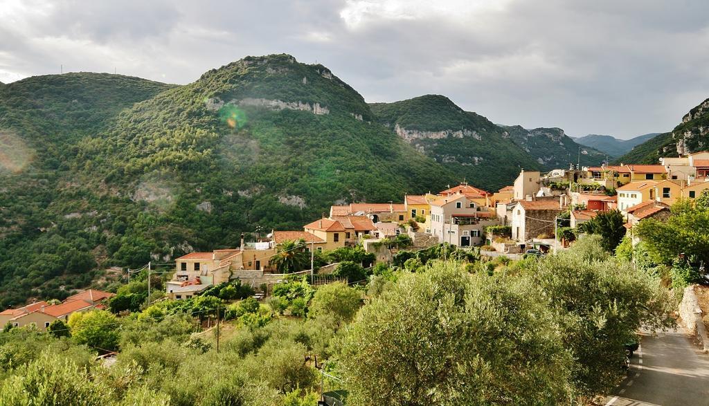 Agriturismo Barilaro 菲纳莱利古雷 外观 照片