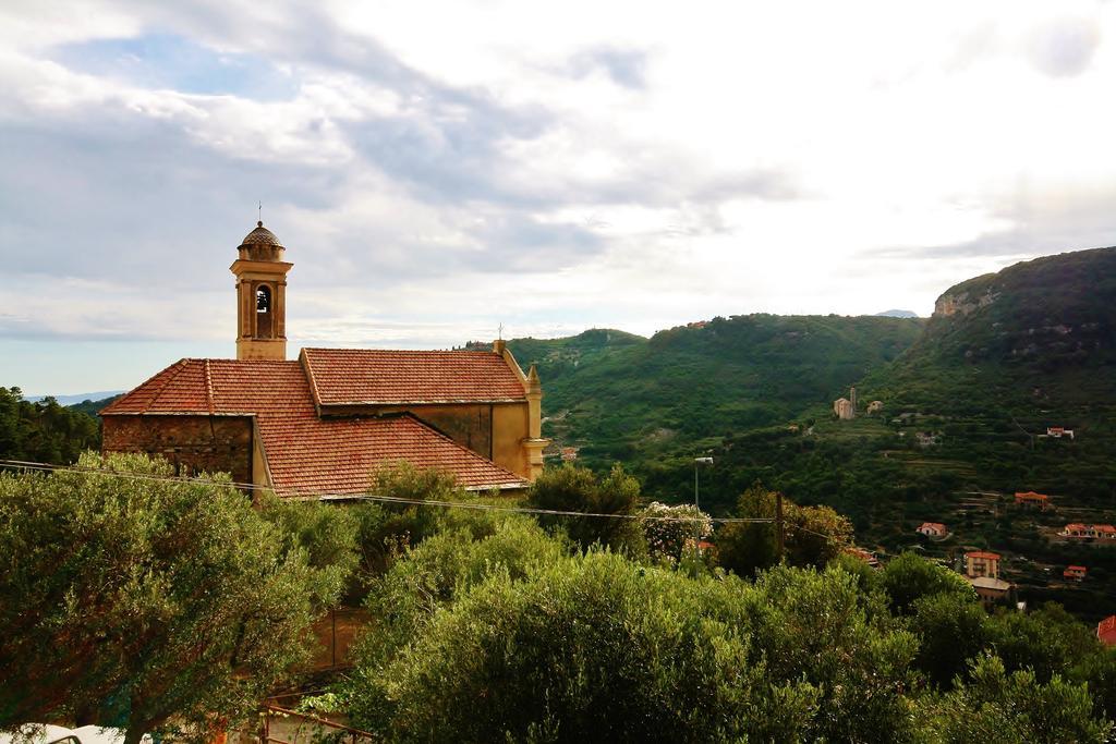 Agriturismo Barilaro 菲纳莱利古雷 外观 照片